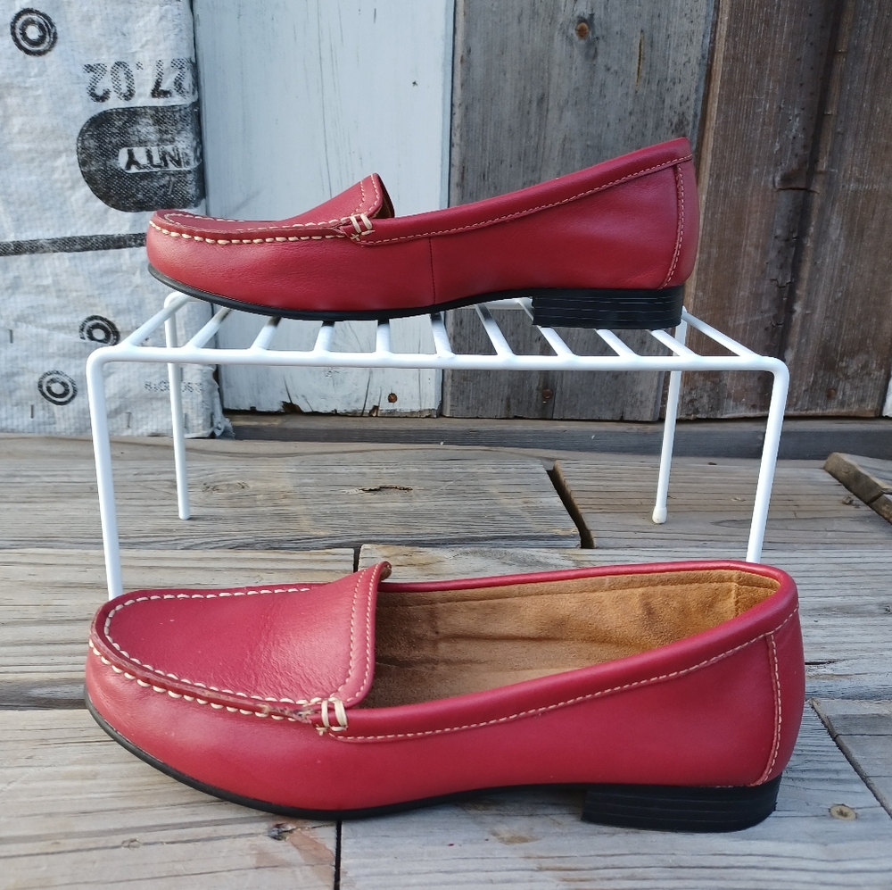 NWOB Naturalizer Red Soft Leather Loafers Shoes Size 7.5